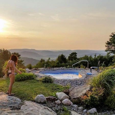 Éco Spa Highland Grenville-Sur-La-Rouge Esterno foto