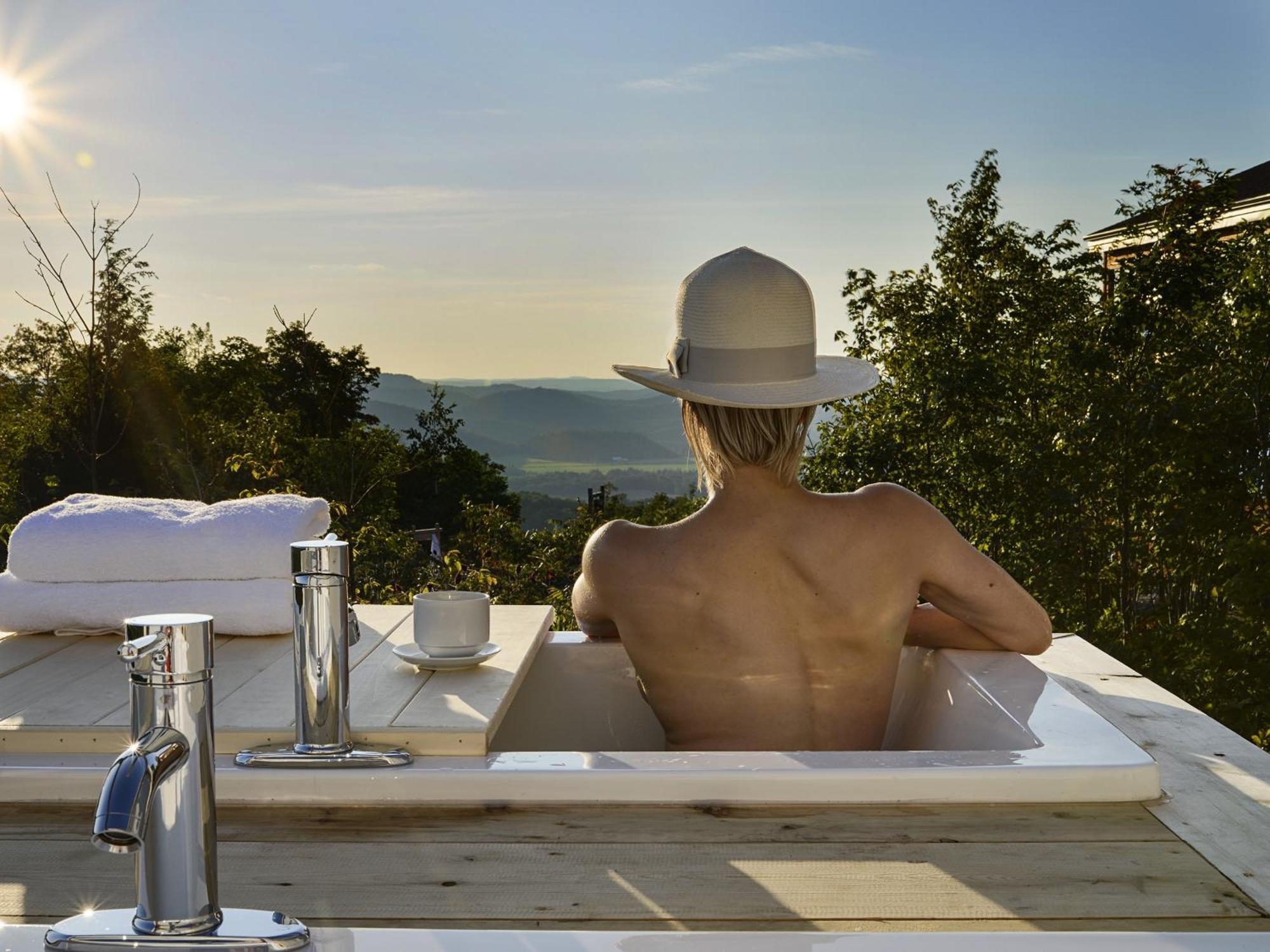 Éco Spa Highland Grenville-Sur-La-Rouge Esterno foto