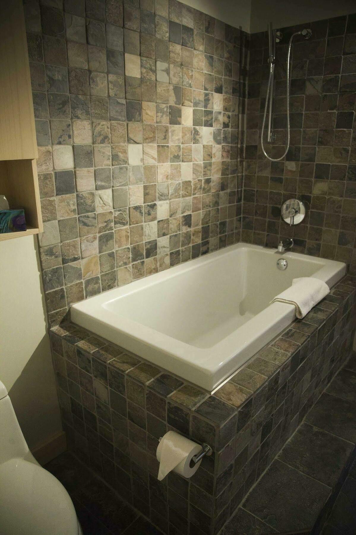 Éco Spa Highland Grenville-Sur-La-Rouge Esterno foto